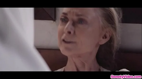 Nun gives in to temptation nd eats pussy