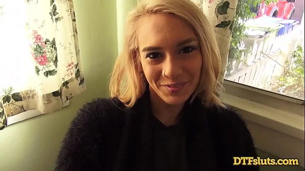 PETITE GIRL JANICE GRIFFITH GETS FUCKED ON A TOILET