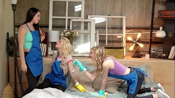 An Explosively Squirty Lesbian Threesome - Kenzie Reeves, Alina Lopez, Mackenzie Moss