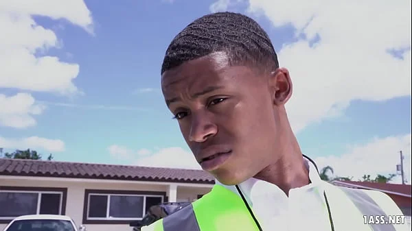 Seductive Huge Ass Rose Monroe gets Young Boy in her Web Trapped