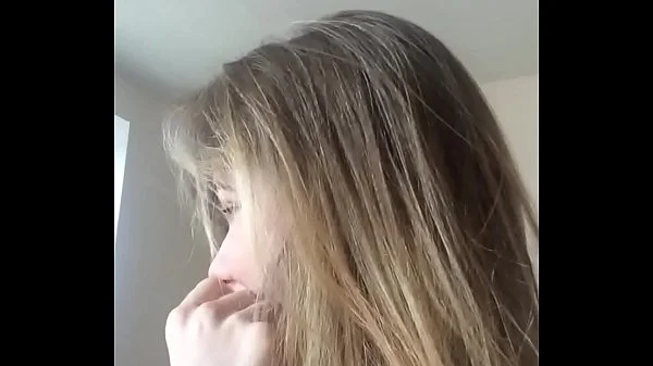 Modelo tirando fotos - Alexandra Smelova