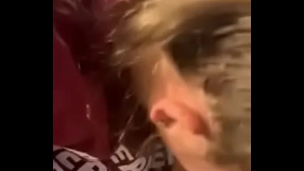 Bivša devojka-Voli ga lizati