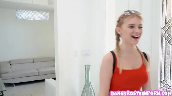 She caught her stepdad masturbating