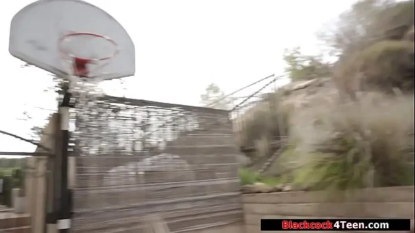 Hot teen gets her tight cunt fucked