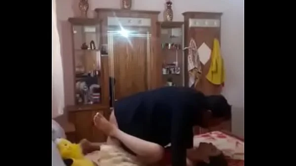 اب ينيك بنته في غرفته