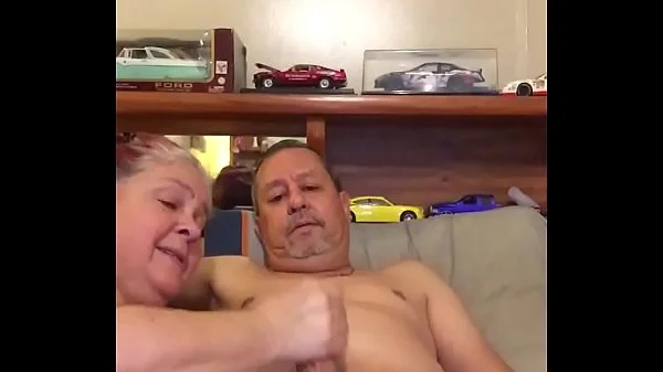 Mi esposa asiendome una puneta