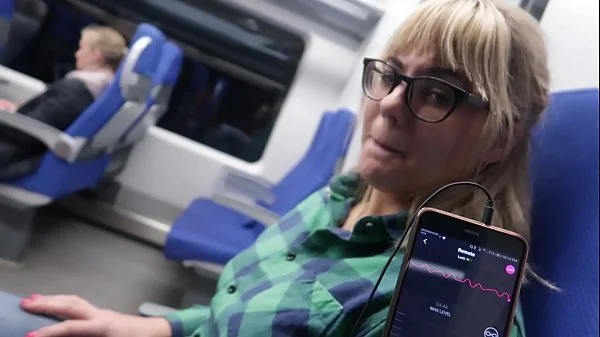 REMOTE CONTROL MY ORGASM IN THE TRAIN