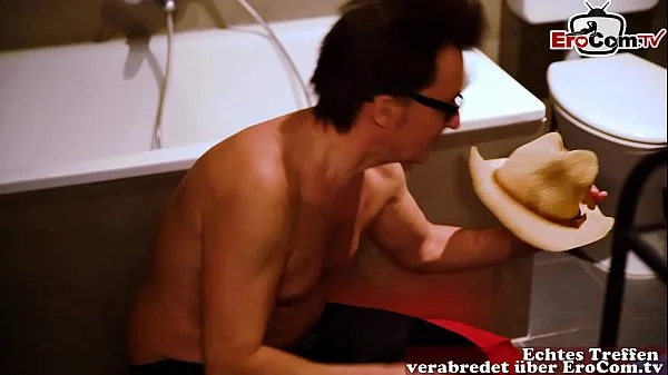 Deutsches Sex Spiel im Fernsehen Dschungelcamp Pervers