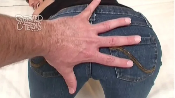 Holy S---! This Teen is Only 4 Foot 11 and 87lbs