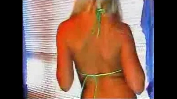 Perfect Body Amateur Snatch Fucking On Computer Chair