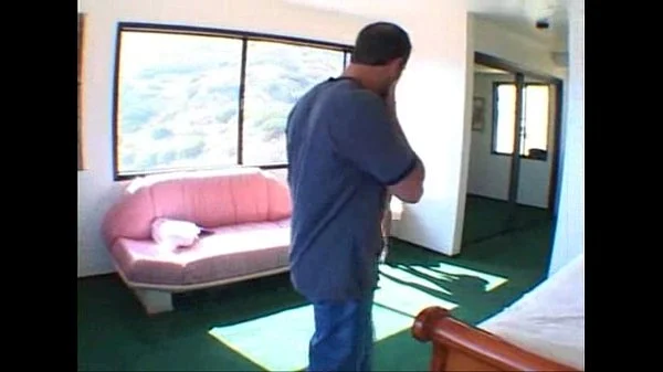 Asiatique baise a domicile