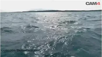 Young Slut Hot Girl Blue Hair Fuck Old Man In The Front Of The Boat Like Titanic Cam Girl