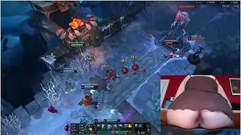 I Show My Stretched Butthole While I Play League Of Legends #17 Luna With Gamer Girl And Deutsche Amateure