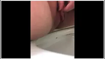 Jilling Off And Stroking Hard Clit Til I Squirt!