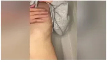 寝るまえにムラムラ 貧乳 乳首オtニー チクイキjapanese Nipple Masturbation