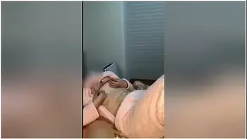 When I Watched Av ,i Got Horny... A Beautiful Housewife Convulsed With Her First Masturbation