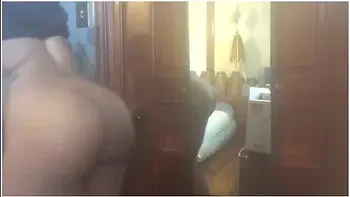 Juicyjay9- Two Butt Cheek Gangbanging