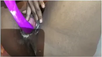 Creamy Ebony Masturbate (msriverr)