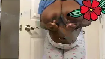 Chockclit Twerks Her Nice Fat Ass In A Wedgie-chockclit Nastii