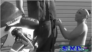 Don Whoe - Big Lip Ebony Milf Gives Sloppy Bj On Motocycle