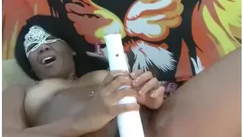 Brazilian Camgirl Sensualizing And Masturbating Online