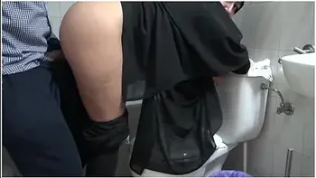 Afghani Immigrant Lets Black Sainsburys Coworker Cum In Her Mouth