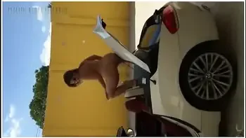 Loirinha novinha rabuda peituda transando com negao do Porsche