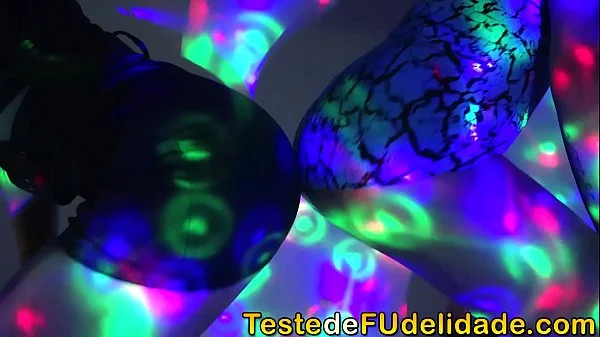 Transando com as primas gostosas depois da balada