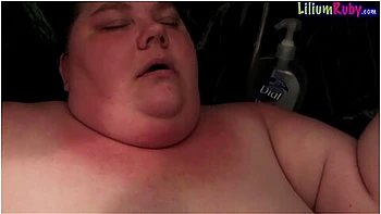 Bbw Lilium Takes A Bath-trailer