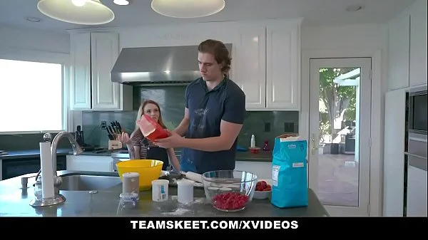 Petite Fuckdoll (Madi Collins) Gets Lifted And Fucked In Sex Shoot - ExxxtraSmall