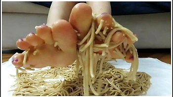 Spaghetti Pasta Italian Foot Food Crushing Fetish
