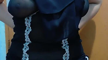 Lonely Mistress In Her Husbands Living Returns To Old Wife