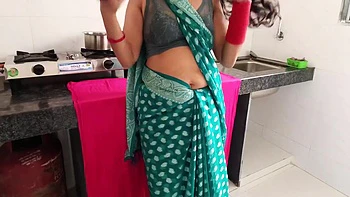 Javaan Bahu Ko Sasur Ji Ne Ghar Ki Kitchen Par Akela Paakar Kiya Sex Stepdaughter-in-law At Home Kitchen Fucking After Getting Alone