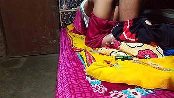 Bhabhi Ki Baid Par Thook Lagake Gaand Mari