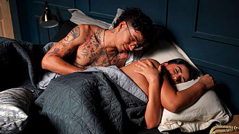 Stepmom Fucks Step Son In Hotel Bed - Big Tits Latina MILF Linahenaossx