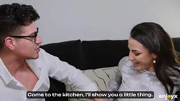 Nerdy Glasses Guy Fucks Medusa's Tight Pussy Hard - Big Cock Stretching Her in Kitchen