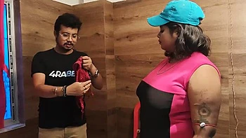 Indian Delivery Girl Hardcore Fuck With Dean Jones - Desi Bhabhi Doggy Style & Pussy Eating