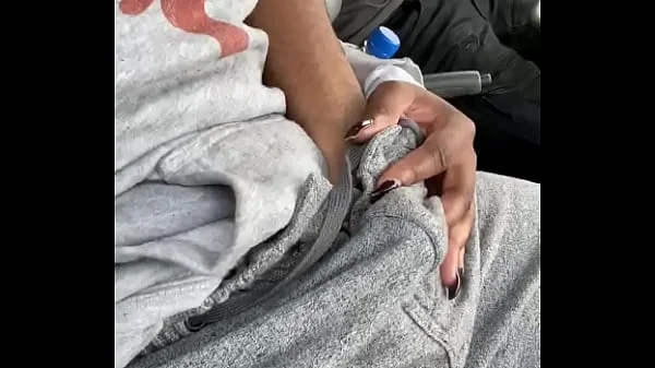 Young Slut Finger Fucked In Car