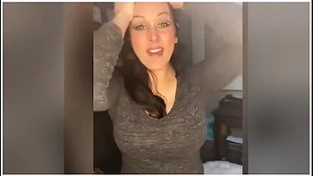 Milf Neighbor Gives Pussy Eating Lessons. Squirting Pussy. Ashlynn Shea