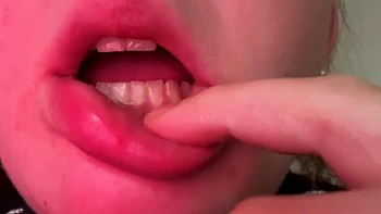 Crazy Leyla Hot German Girl Big Lips Blowjob Cum Swallow