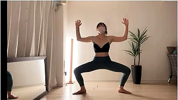 Yoga Series 2] Main Story Uncensored! In Todays Lesson, Yukaron Teacher Put A Vibrator In Her And Tried Yoga, And I Involuntarily Squirted While Posing On The Way