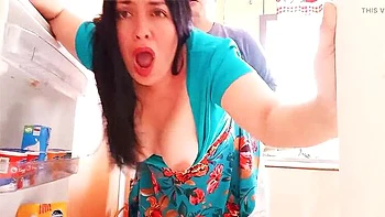 BBW Kelly Mom Fucked Hard in Refrigerator Trap Stepmom Cosplay