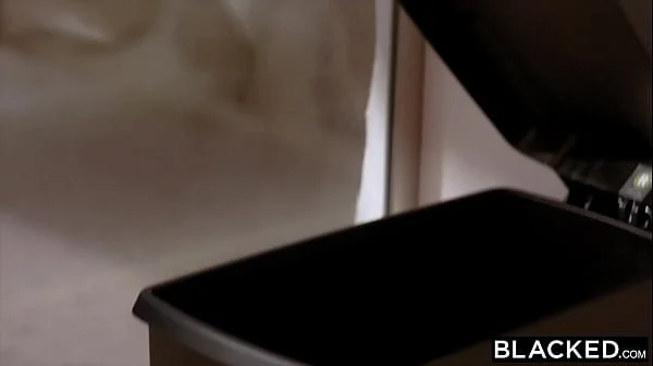 BLACKED BBC-hungry Vanna gets revenge on cheating boyfriend