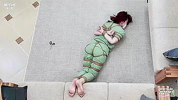 The beautiful colleague who came to my door