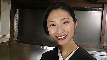 241026チャイナ服など着る人気タレントc