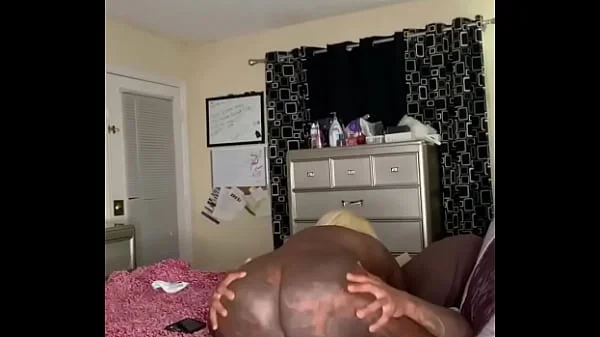 Thickzlove Takes on BBC MandingoGucci Squirt/Pov