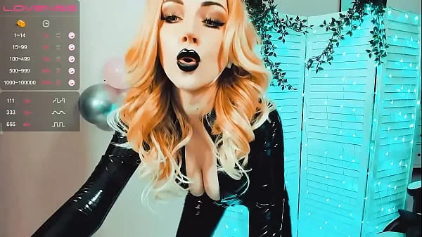 God I Love Goth Chicks In Latex...