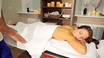 Skinny Russian Teen 18+ Foxi Di Massage Sex