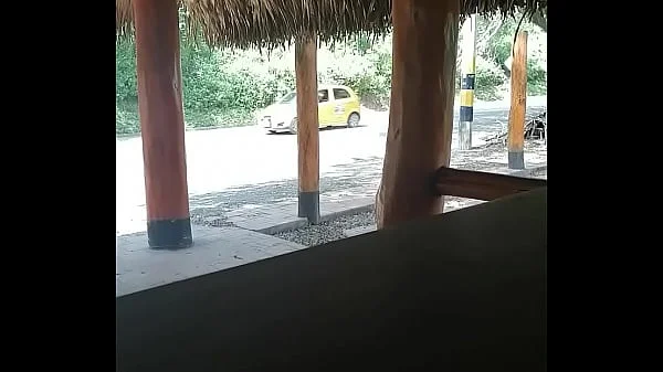 Me Pusieron A CHUPAR. Casi En Público.