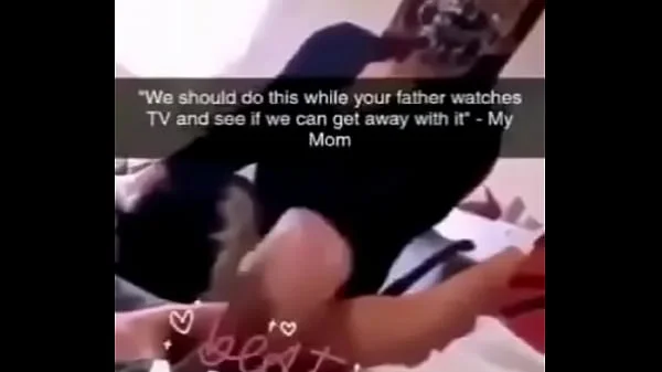 Madre masturba a su hijo